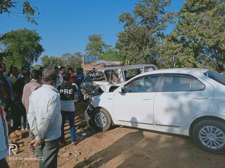 भीषण सड़क हादसा…दो वाहनों की टक्कर…पति-पत्नी की मौके पर ही मौत