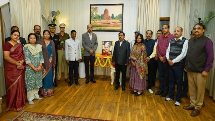 डॉ. राजेंद्र प्रसाद शुक्ल की जयंती पर राज्यपाल ने किया नमन