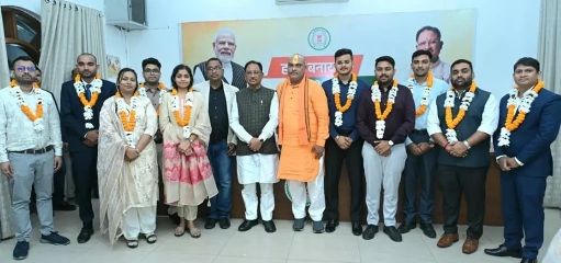 CM साय से छत्तीसगढ़ लोक सेवा आयोग 2024 के टॉप 10 अभ्यर्थियों ने की मुलाकात