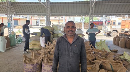 धान उपार्जन केंद्रों में बेहतर व्यवस्थाओं से किसानों के लिए धान विक्रय हुआ आसान