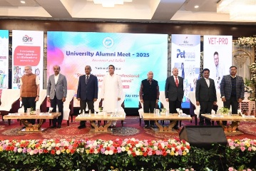 कामधेनु विश्वविद्यालय में पूर्व छात्र-छात्राओं का मिलन समारोह संपन्न