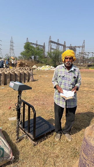 मुंगेली में पारदर्शी और सुव्यवस्थित ढंग से धान खरीदी जारी