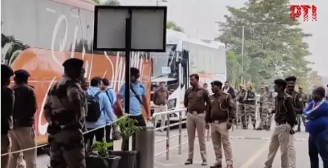 टीम इंडिया रायपुर पहुंच रही