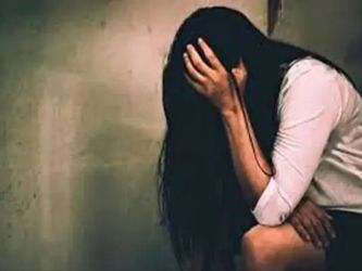 बीजेपी नेत्री के साथ रेप, ब्लैकमेल भी कर रहा कारोबारी