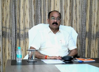 रायपुर : पुलिस को मिली अत्याधुनिक मोबाइल फॉरेंसिक वैन