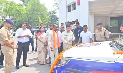 उद्योग मंत्री लखनलाल देवांगन ने दिखाई हरी झंडी, मिलेंगी आपातकालीन सेवाएँ