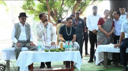 ग्राम कुशहा की चौपाल में मुख्यमंत्री विष्णु देव साय ने सुनी ग्रामीणों की समस्याएं