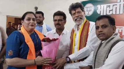 बस्तर में कांग्रेस को लगा झटका, महिला महामंत्री ने छोड़ा ‘हाथ’, भाजपा में शामिल हुईं 14 महिला कार्यकर्ता…