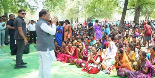 जहां कभी नक्सलवाद का अंधियारा था, वहां आज सुशासन का उजियारा पहुंच रहा : CM विष्णुदेव साय