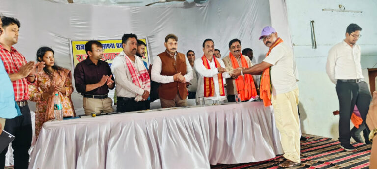 उप मुख्यमंत्री विजय शर्मा की पहल पर सहसपुर लोहारा में लगा विशेष राजस्व शिविर जुलाई और अगस्त में लगाए जाएंगे 4 और शिविर