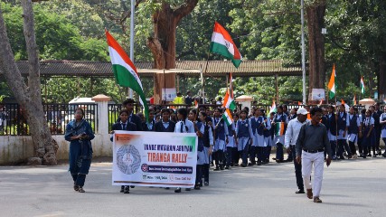 शहादत को सलाम, हर घर तिरंगे के नाम: बीजापुर में गूंजा देशभक्ति का संदेश