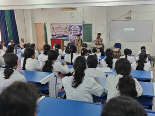 रायपुर के शासकीय दंत चिकित्सा महाविद्यालय में पुलिस द्वारा ‘साइबर सुरक्षा जागरूकता’ कार्यक्रम का आयोजन