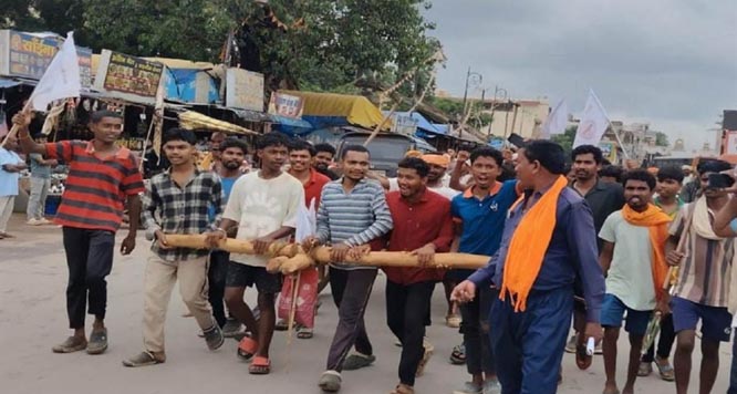 बस्तर दशहरा की पहली रस्म ‘पाटजात्रा’ पूजा विधान 12 अगस्त को, बिलाेरी से पंहुची पहली लकड़ी
