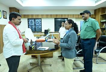 उप मुख्यमंत्री विजय शर्मा ने राष्ट्रपति भवन से आमंत्रण मिलने पर रेणुका गोस्वामी को दी बधाई