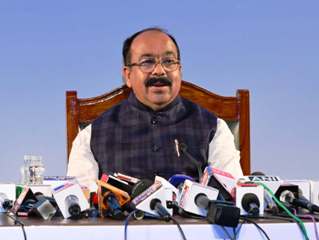 उप मुख्यमंत्री अरुण साव ने प्रेस-कॉन्फ्रेंस में लोक निर्माण विभाग के कार्यों की दी जानकारी