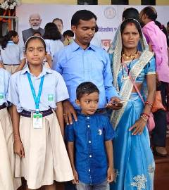 श्रमिक की बेटी अब रायपुर के कांगेर वैली स्कूल में करेगी पढ़ाई, अटल उत्कृष्ट शिक्षा योजना ने खोला गुणवत्तापूर्ण शिक्षा का रास्ता