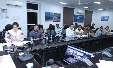 लंबे समय से काम बंद रखने वाले ठेकेदारों को जारी होगी नोटिस, कलेक्टर ने जल जीवन मिशन के कार्यों को समय-सीमा में पूरा करने के दिए निर्देश