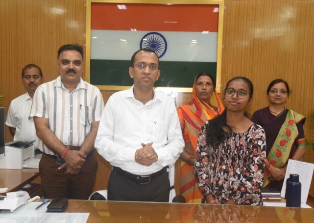 मुख्यमंत्री विष्णु देव साय की संवेदनशील पहल से पूजा के डॉक्टर बनने के सपने को मिला संबल