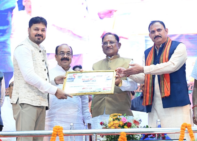 रक्तदान मानवता की सबसे बड़ी सेवाओं में से एक, आपका रक्त किसी को दे सकता है नया जीवन : मुख्यमंत्री साय