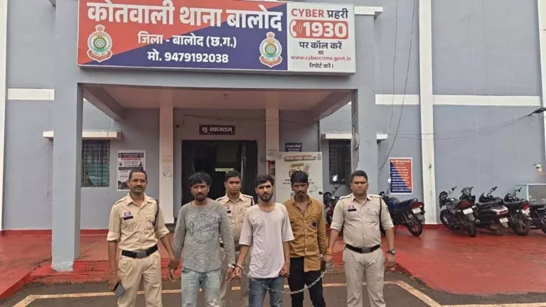 नशे के सौदागरों पर पुलिस का बड़ा एक्शन, 6 लाख की नशीली गोलियों के साथ 3 तस्कर गिरफ्तार