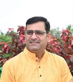 सेवा संकल्प अभियान: सेवा की कहानी : पारिवारिक हकत्याग की रजिस्ट्री में अभिलाष को मिली 46,846 रुपये की राहत, बचत की पूरी राशि बहनों को दी उपहार में