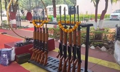 जिन हथियारों से नक्सलियों का किया मुकाबला, विजयादशमी पर पुलिस ने उनका किया पूजन