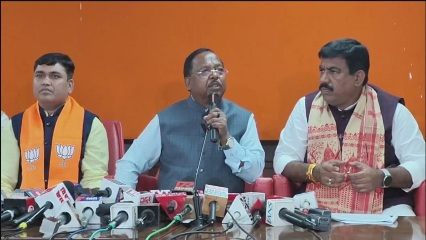 प्रेसवार्ता: पुरानी नीति के तहत ही होगी धान खरीदी, कम उत्पादन में भी 21 क्विंटल प्रति एकड़ तक बोनस देने पर अभी निर्णय नहीं- कृषि मंत्री रामविचार नेताम